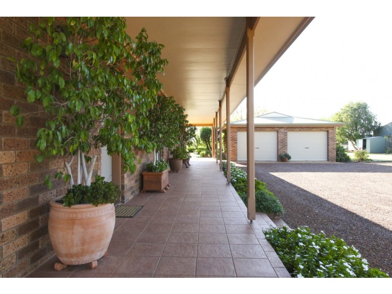 1186 Walla Avenue, Griffith NSW 2680