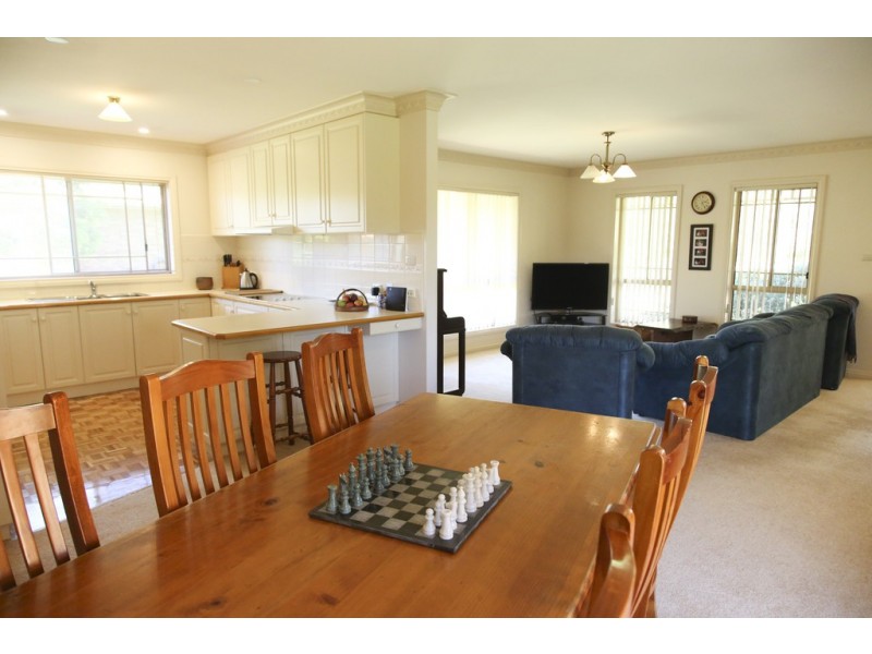 1186 Walla Avenue, Griffith NSW 2680