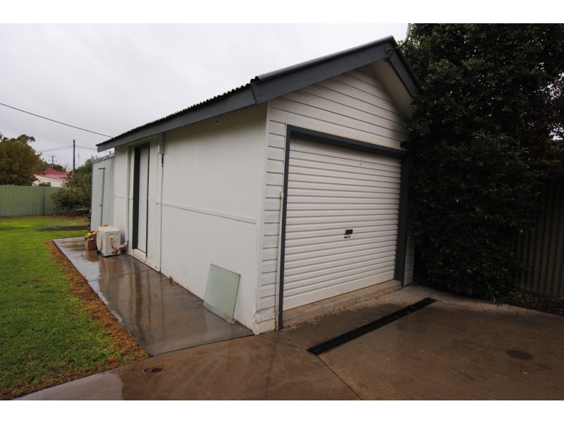 64 Coolah Street, Griffith NSW 2680