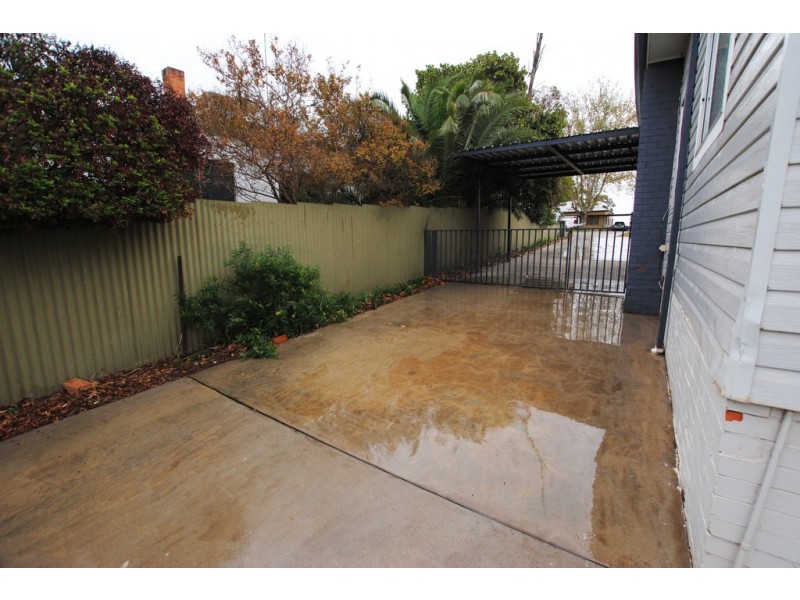 64 Coolah Street, Griffith NSW 2680