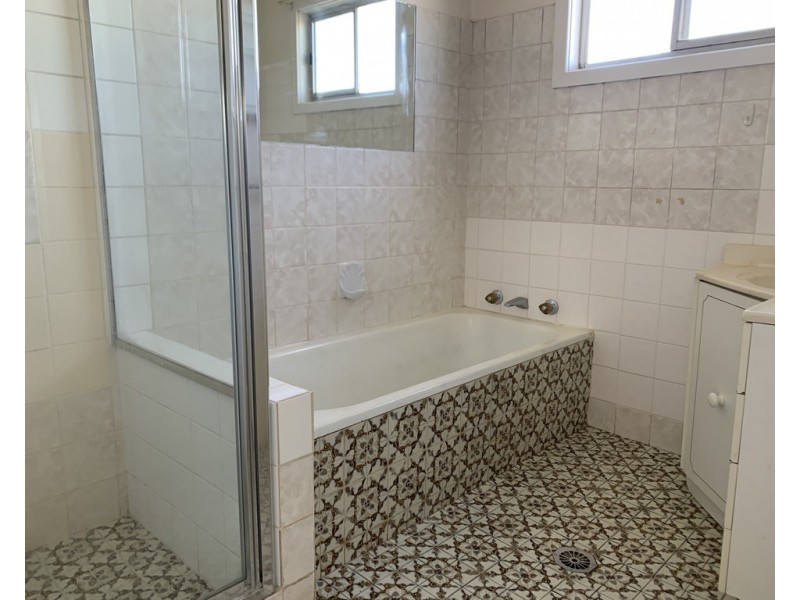 FARM 63 MCCARTHY ROAD HOUSE WEST, Lake Wyangan NSW 2680