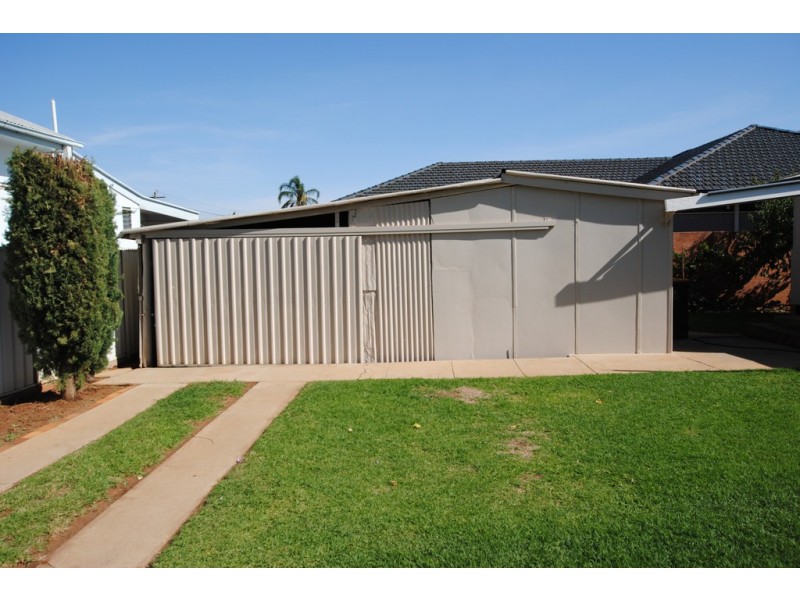 2 Gallipoli Street, Griffith NSW 2680