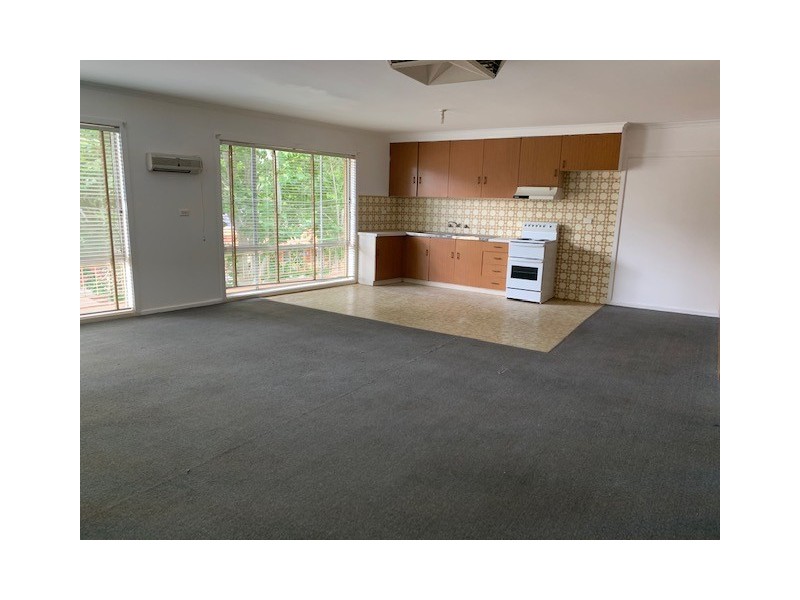 2/494 BANNA AVENUE, Griffith NSW 2680
