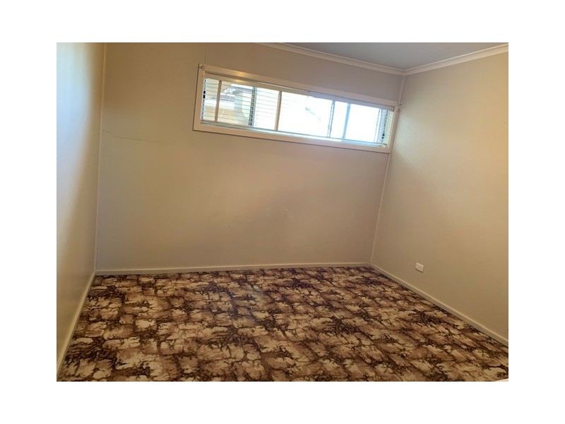 2/494 BANNA AVENUE, Griffith NSW 2680