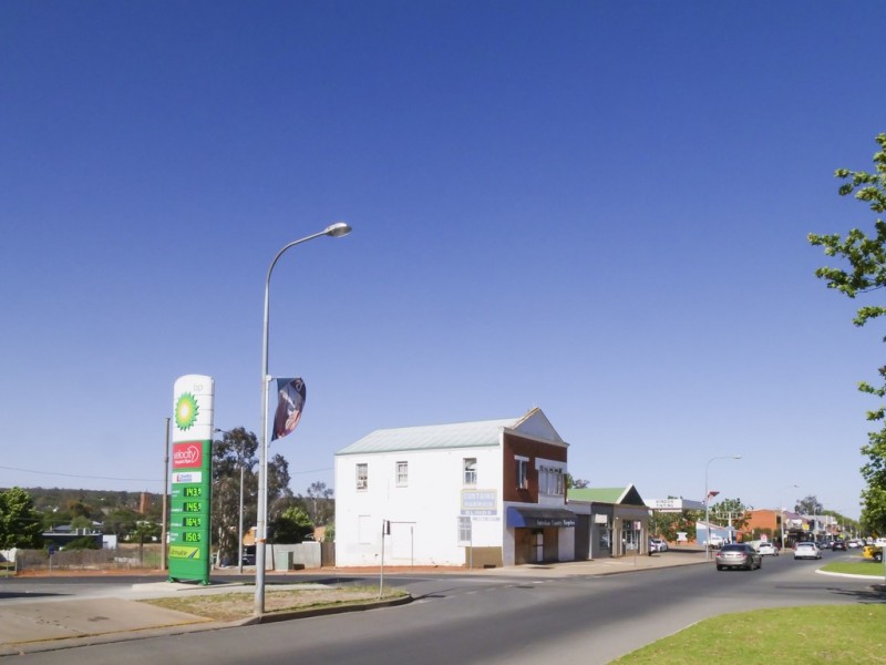 471-475 Banna Avenue, Griffith NSW 2680