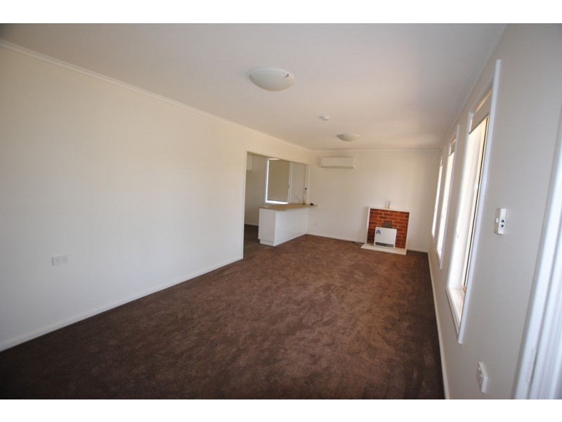 4 SOUTH AVENUE, Yenda NSW 2681