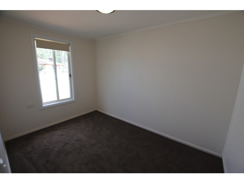 4 SOUTH AVENUE, Yenda NSW 2681