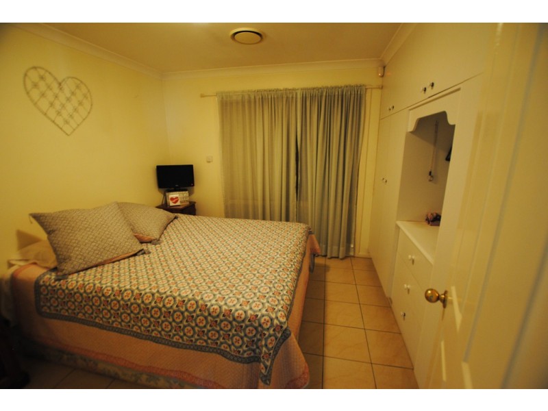 8 Collarene, Griffith NSW 2680