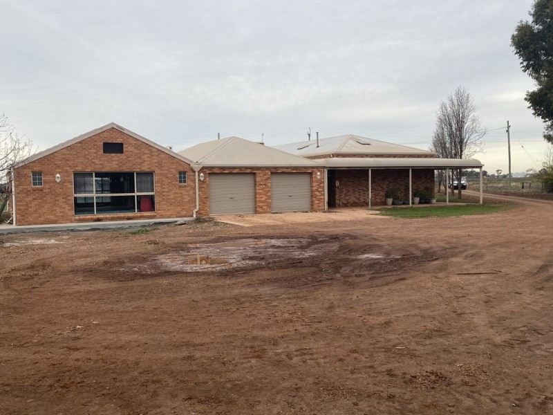 87 Mc Clure Road, Yenda NSW 2681