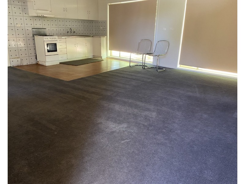 3/494 BANNA AVE, Griffith NSW 2680