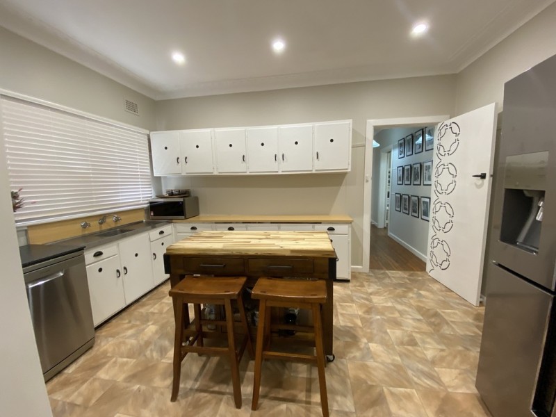 14 Carinya Street, Griffith NSW 2680