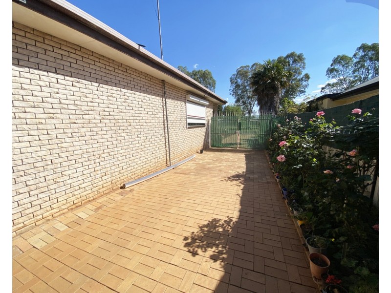 51 Cutler Avenue, Griffith NSW 2680