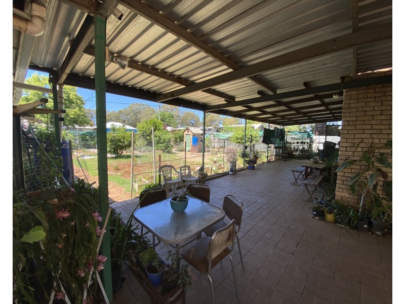 51 Cutler Avenue, Griffith NSW 2680