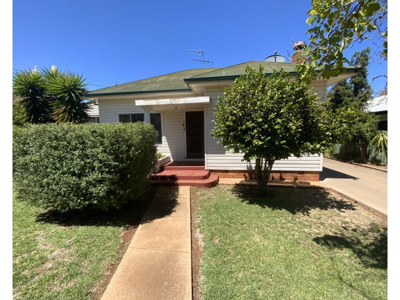 44 Edmondson Avenue, Griffith NSW 2680