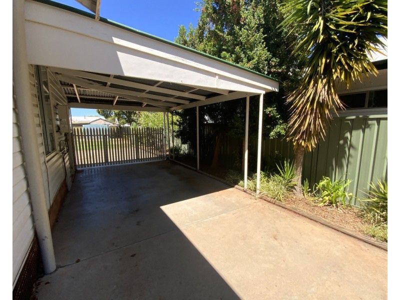 44 Edmondson Avenue, Griffith NSW 2680