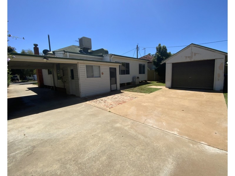 44 Edmondson Avenue, Griffith NSW 2680