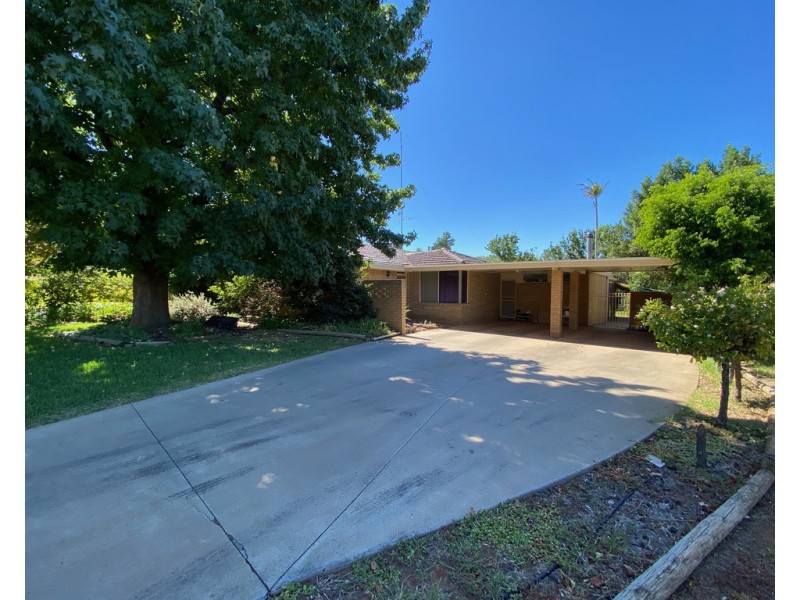 41 BLUMER AVENUE, Griffith NSW 2680