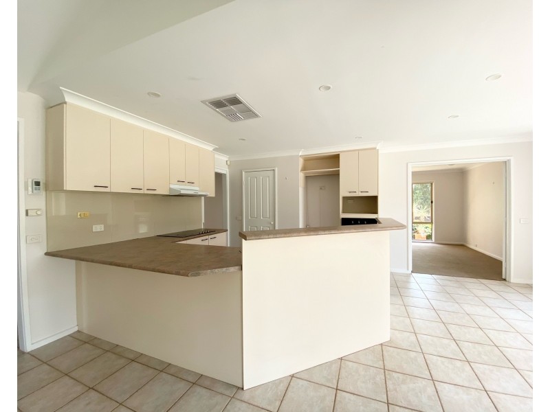 1 INNISVALE COURT, Griffith NSW 2680