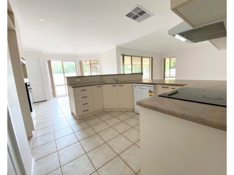 1 INNISVALE COURT, Griffith NSW 2680