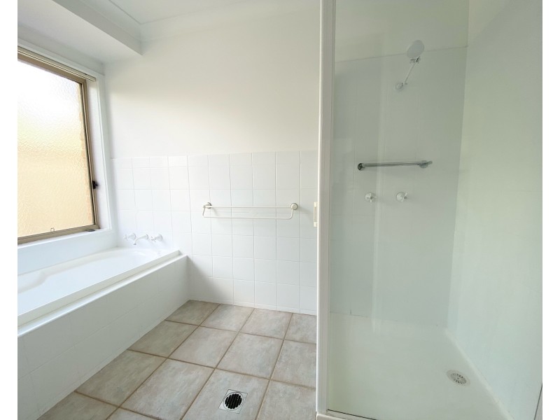 1 INNISVALE COURT, Griffith NSW 2680