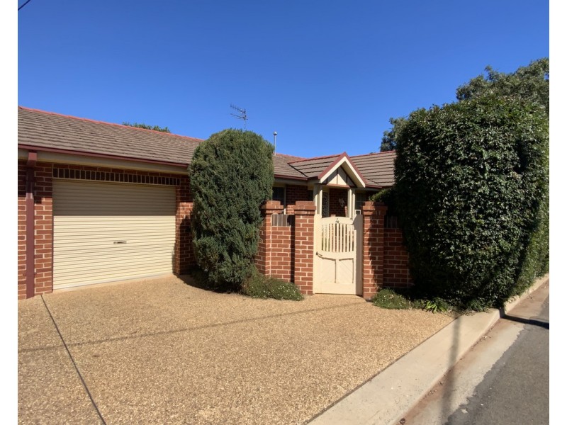 4/93 Binya Street, Griffith NSW 2680