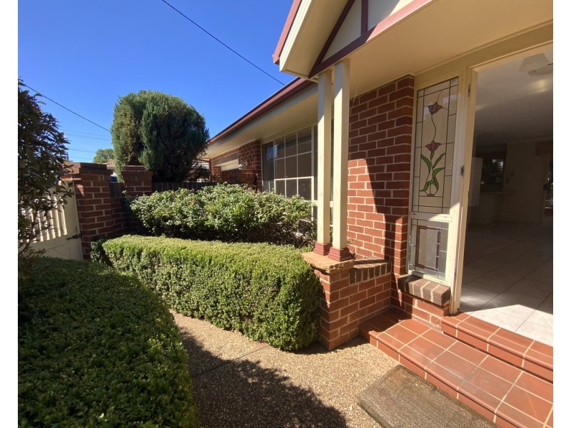 4/93 Binya Street, Griffith NSW 2680