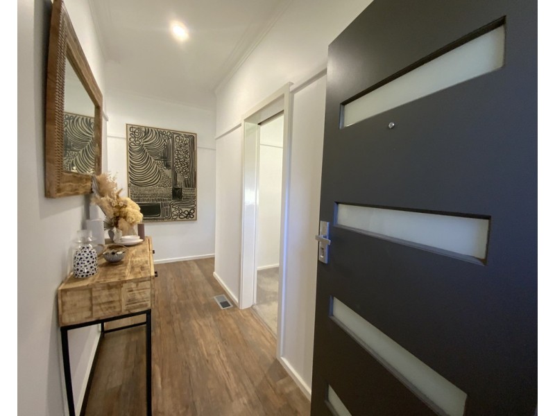 16 Thorby Crescent, Griffith NSW 2680