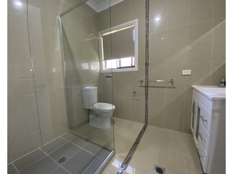 16 Young Street, Beelbangera NSW 2680