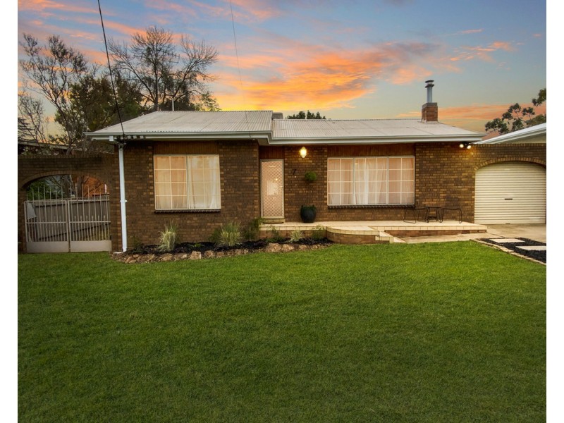 7 Youll Street, Griffith NSW 2680