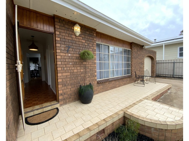 7 Youll Street, Griffith NSW 2680