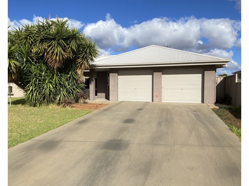 13 ZIRILLI AVENUE, Griffith NSW 2680