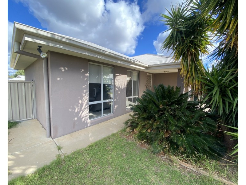 13 ZIRILLI AVENUE, Griffith NSW 2680