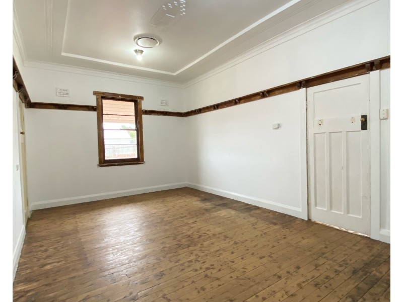 21 HYANDRA STREET, Griffith NSW 2680