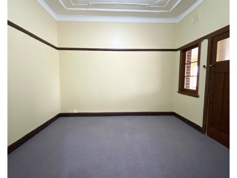 21 HYANDRA STREET, Griffith NSW 2680