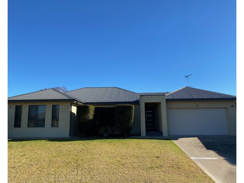 7 ANGELA PLACE, Griffith NSW 2680