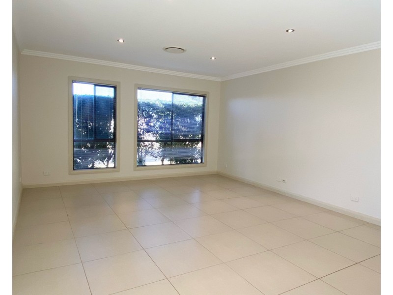 7 ANGELA PLACE, Griffith NSW 2680