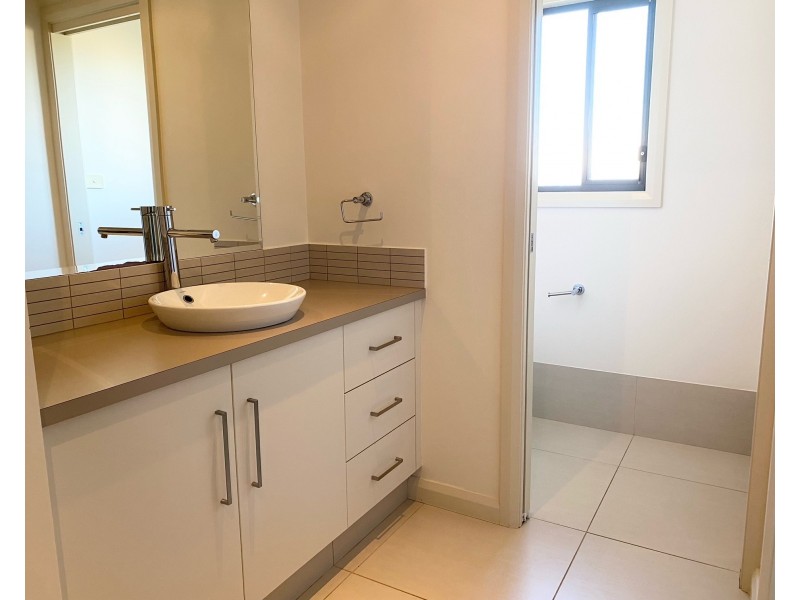 7 ANGELA PLACE, Griffith NSW 2680