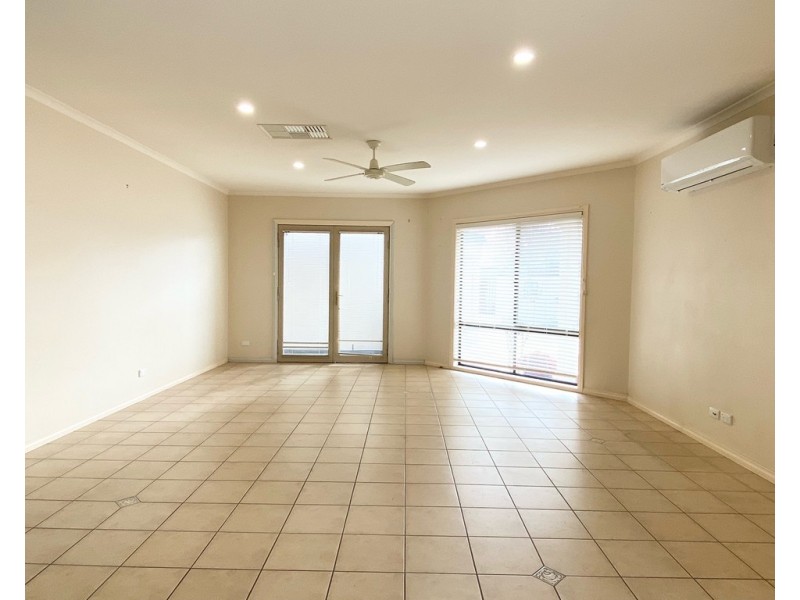 8B EAST STREET, Yoogali NSW 2680