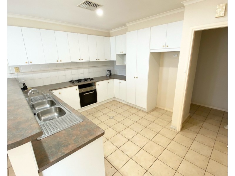8B EAST STREET, Yoogali NSW 2680
