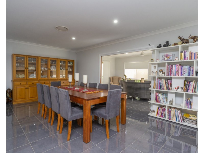 11 Jackson Place, Yoogali NSW 2680