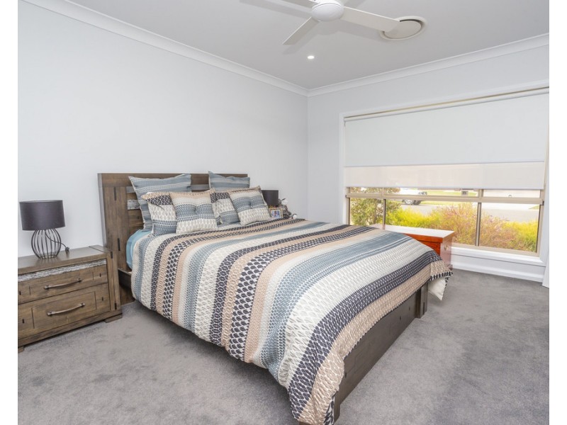 11 Jackson Place, Yoogali NSW 2680