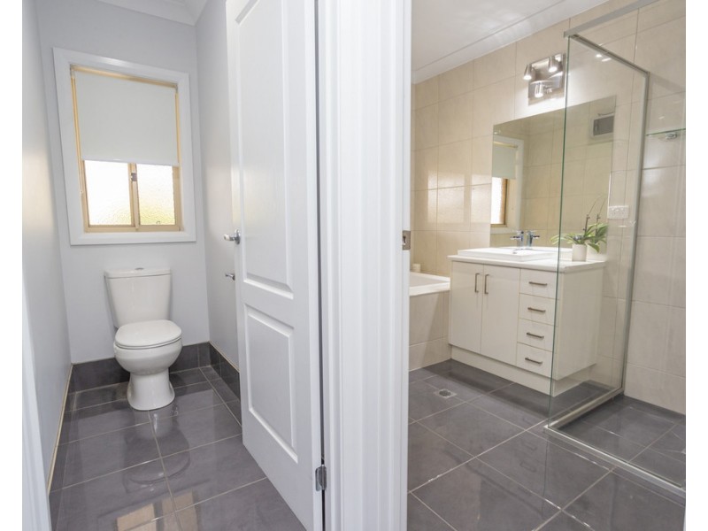 11 Jackson Place, Yoogali NSW 2680