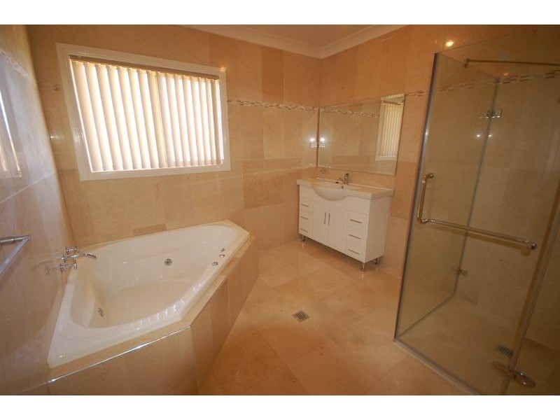 8 Bucello Street, Griffith NSW 2680