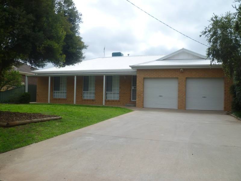 17 Noble Street, Beelbangera NSW 2680