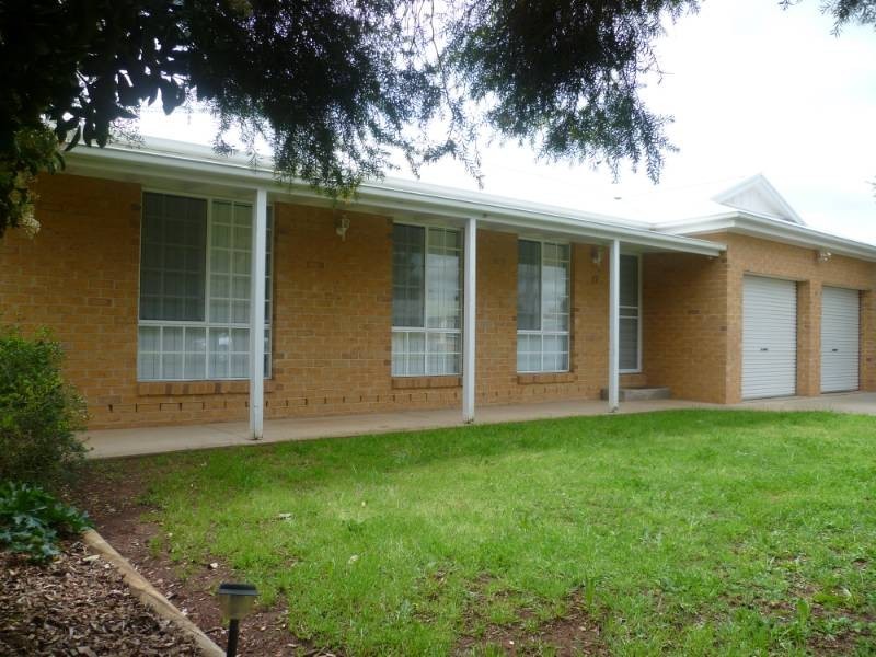 17 Noble Street, Beelbangera NSW 2680