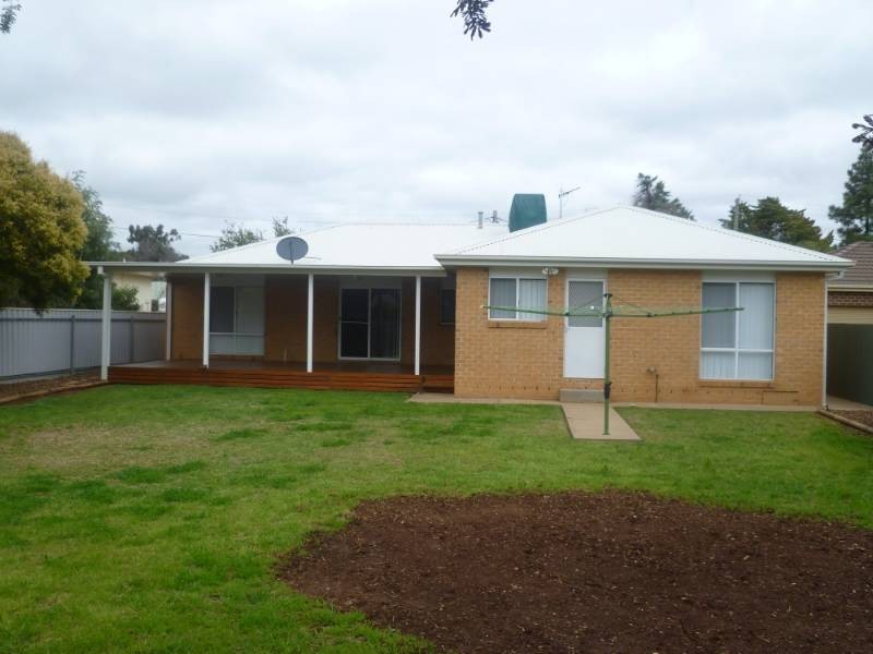17 Noble Street, Beelbangera NSW 2680
