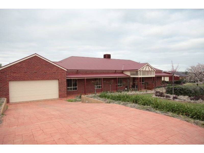 5 Elizabeth Drive, Lake Wyangan NSW 2680
