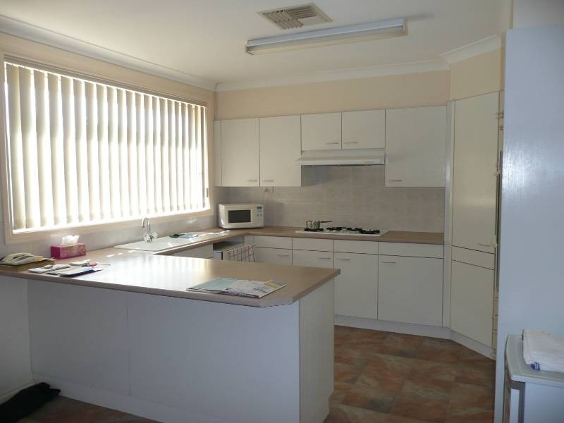 3 Aidan Cl, Griffith NSW 2680