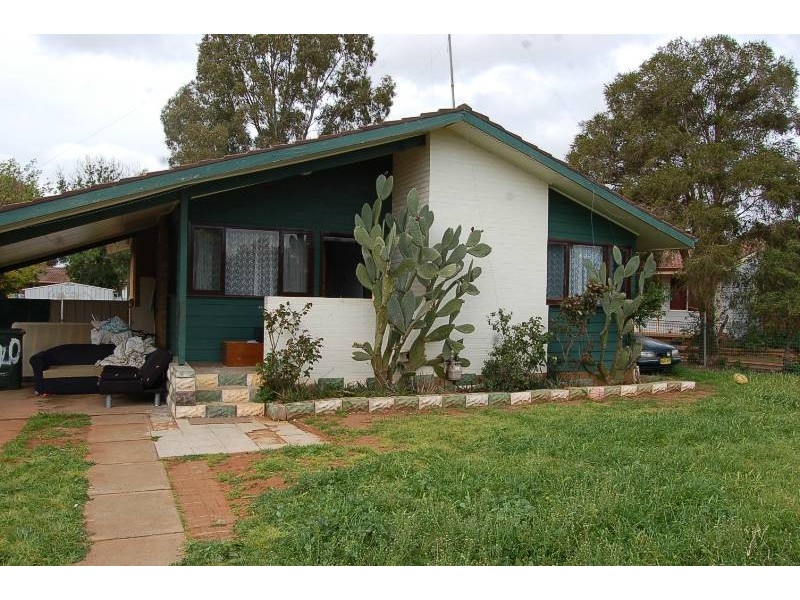 40  Heath Crescent, Griffith NSW 2680