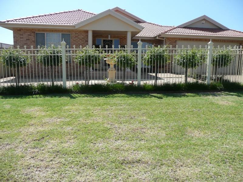 7 Dickson Rd, Griffith NSW 2680